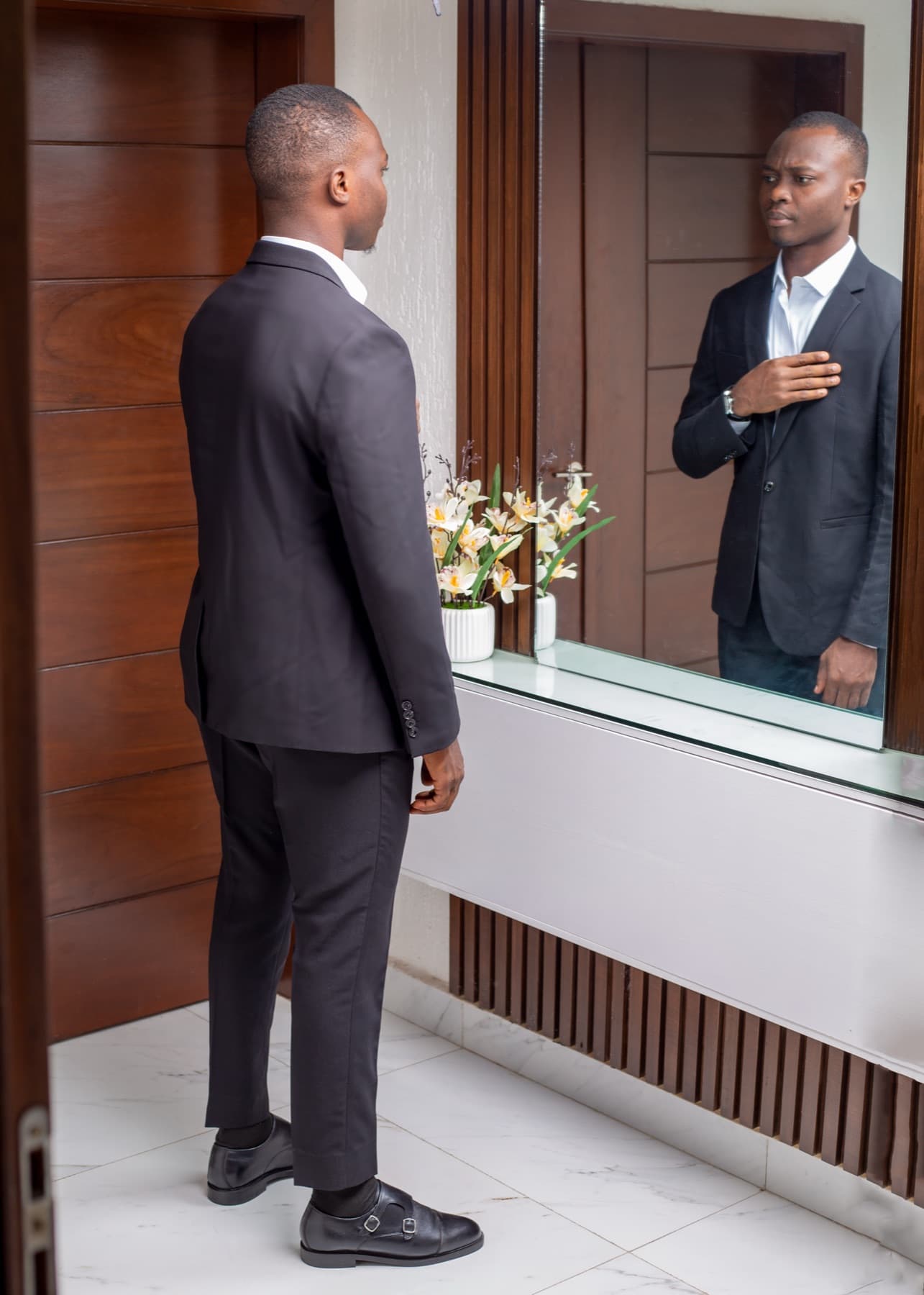 Aristide en réflexion — opérateur